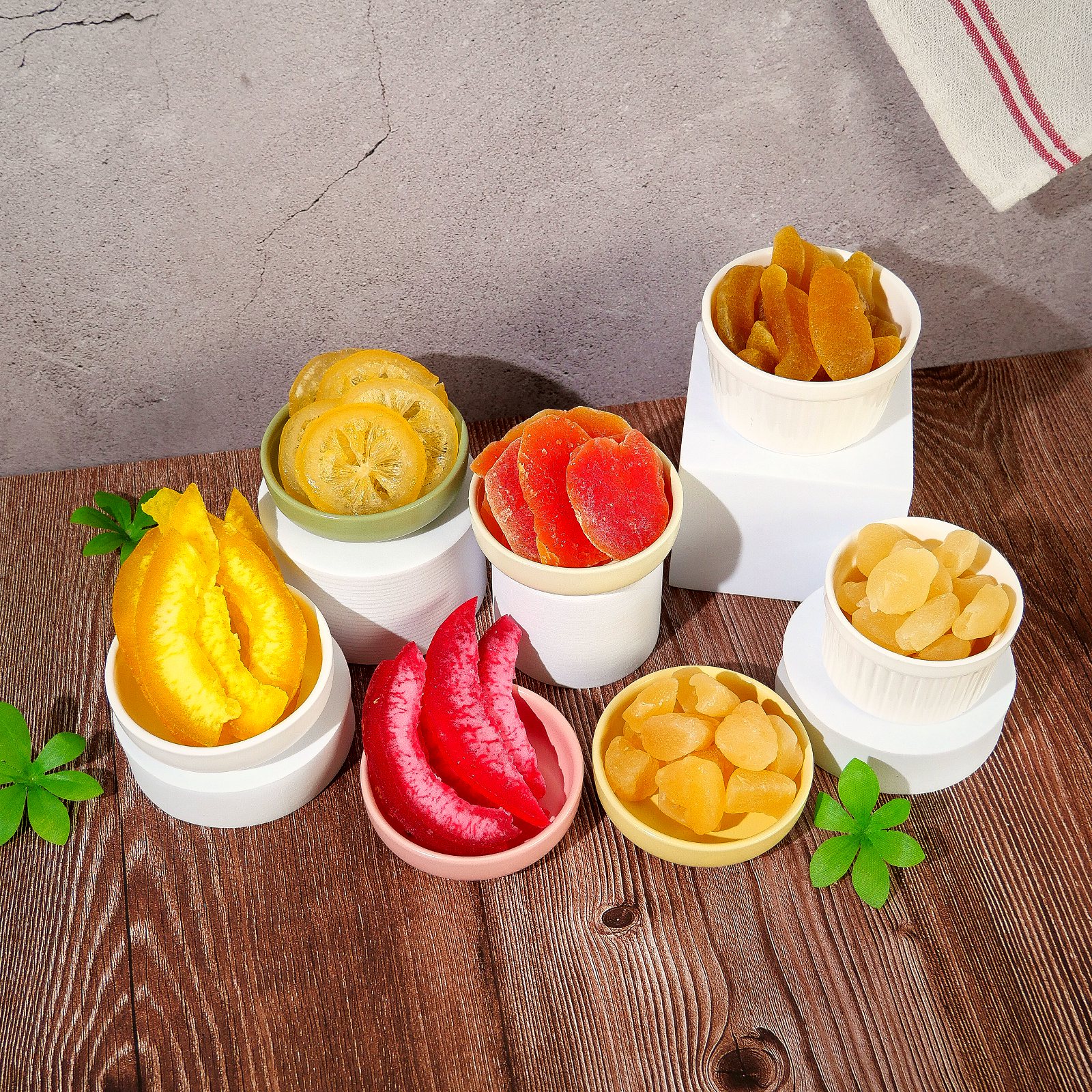 เลือกอร่อยได้กว่า 50 รายการ — ผลไม้อบแห้ง Fruitiva